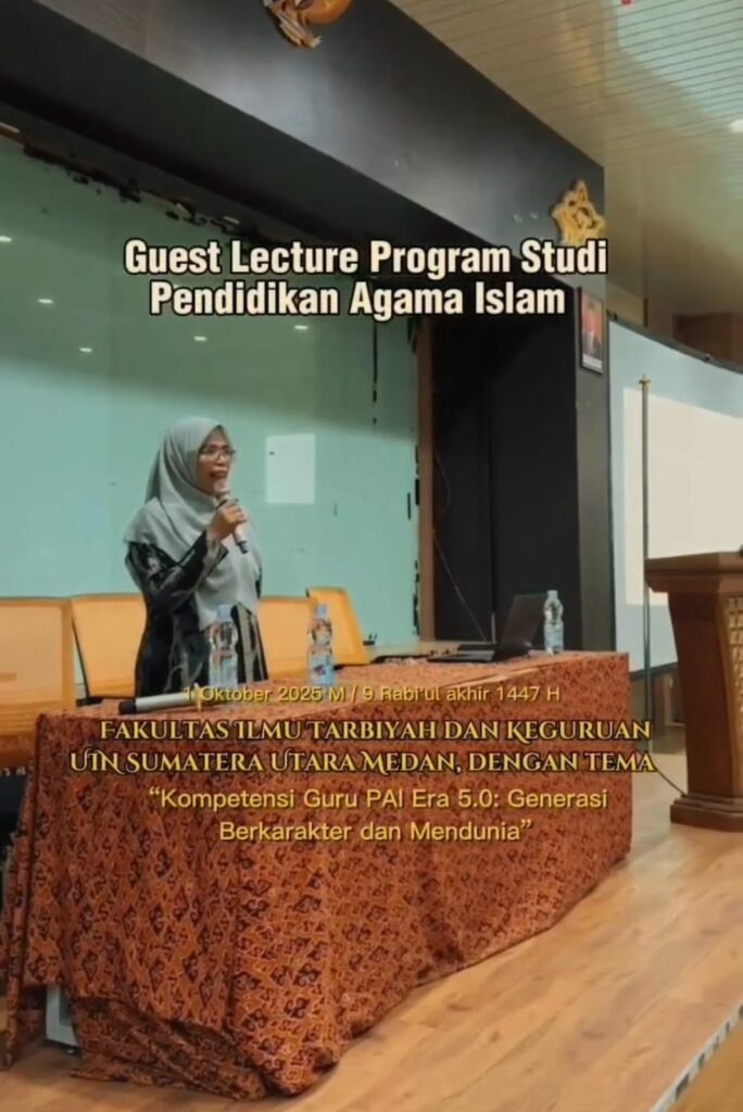 Foto Narasumber utama Dr. Mahariah, M.Ag., yang merupakan Ketua Program Studi PAI UINSU Medan