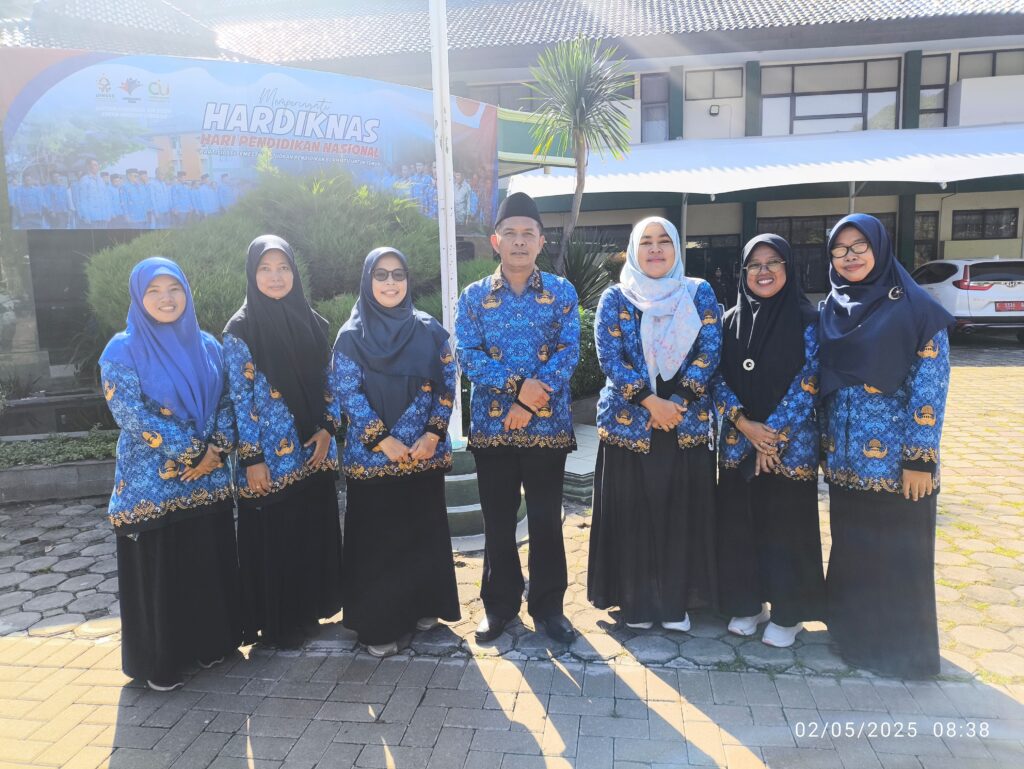 dokter. Foto Bersama Dosen PAI Bersama Rektor UIN Siber Syekh Nurjati Cirebon