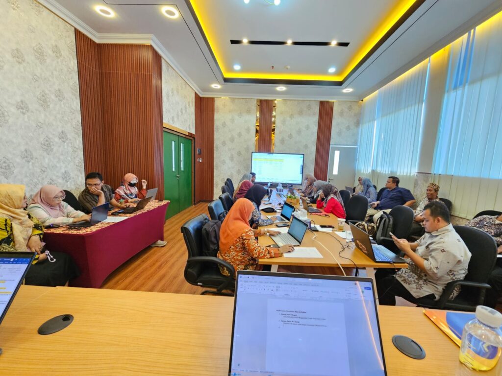 Kegiatan Forum Grup Diskusi (FGD) Review Kurikulum antar Program Studi FITK UIN Siber Syekh Nurjati Cirebon