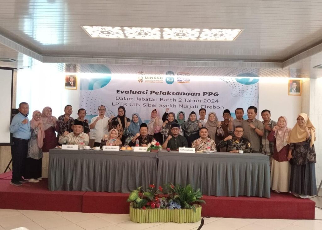 Foto bersama di akhir kegiatan Evaluasi dan Peningkatan Tata Kelola Penyelenggaraan PPG Daljab Batch 2 LPTK UIN SSC Tahun 2024