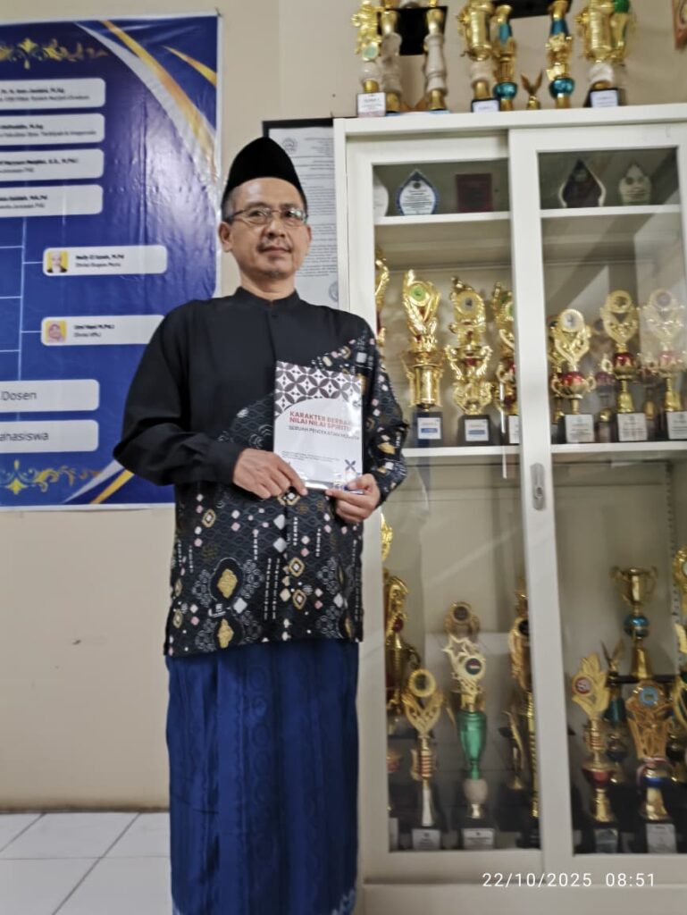 Foto Bapak Ahmad Khomaeni Syafeie, M.Ag Penulis Buku Karakter Berbasis Nilai-Nilai Spiritual