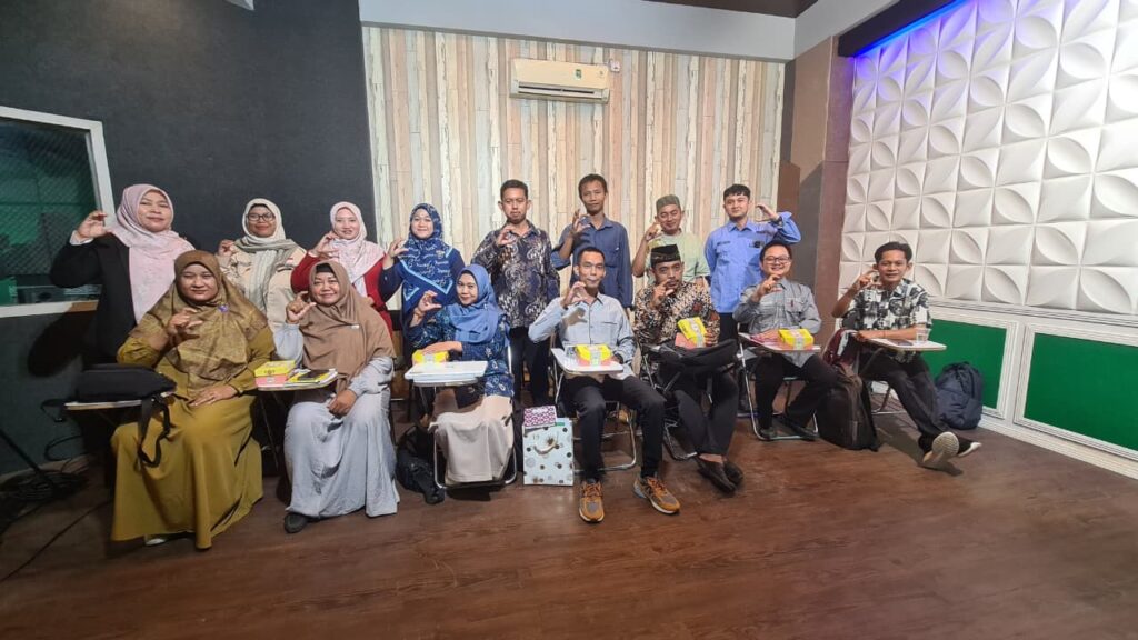 Foto Bersama Para Dosen Dalam Asesmen Lapangan (AL) Jurusan Pendidikan Profesi Guru (PPG)